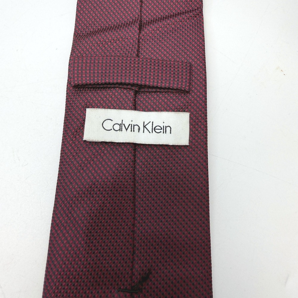 Calvin Klein Tie Mens OS Burgundy‎ Textured Silk Minimalist Corporate